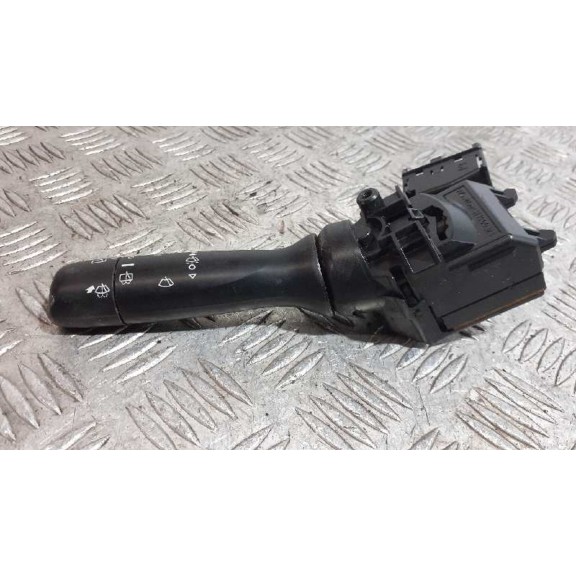 Recambio de mando limpia para toyota yaris live referencia OEM IAM   