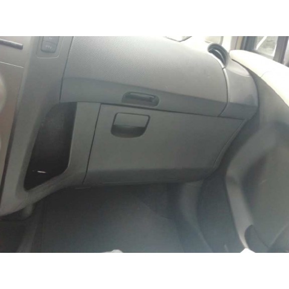 Recambio de guantera para toyota yaris live referencia OEM IAM 555500D060  