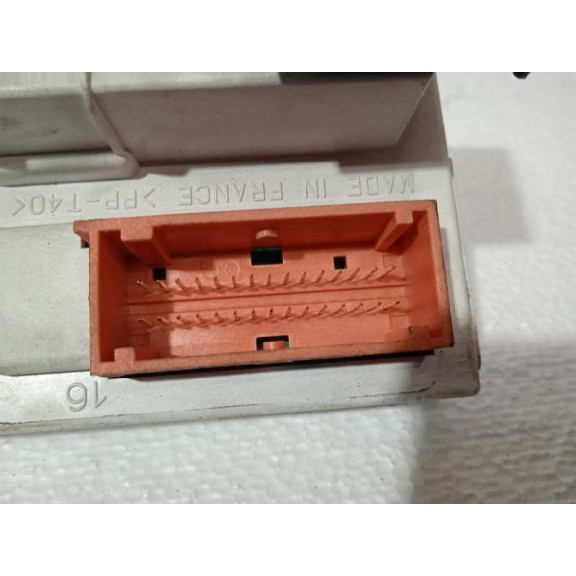 Recambio de display para renault megane ii familiar authentique referencia OEM IAM 8200107839 8200107839B 