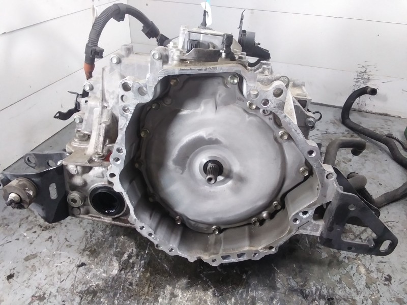 Recambio de caja cambios para toyota auris hybrid active referencia OEM IAM   
