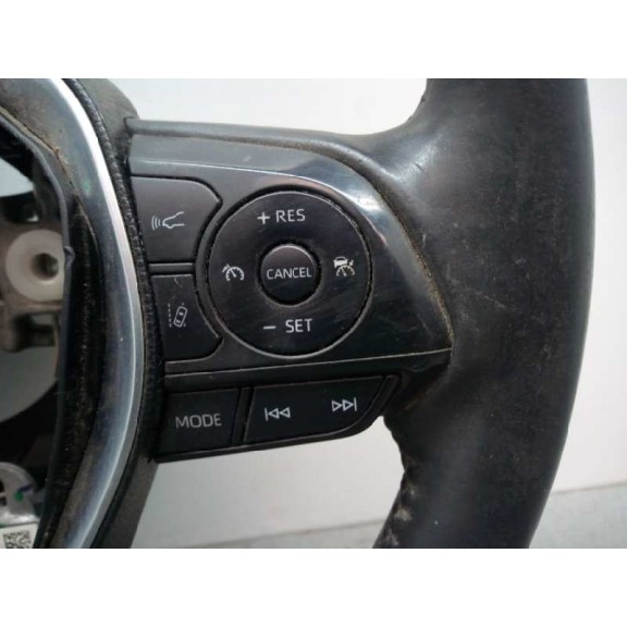 Recambio de volante para toyota corolla (e18) referencia OEM IAM 451000Z340 CON MANDOS 