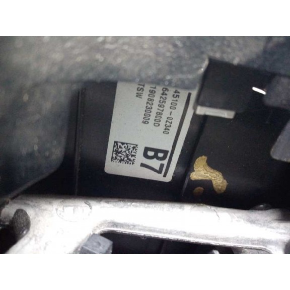 Recambio de volante para toyota corolla (e18) referencia OEM IAM 451000Z340 CON MANDOS 