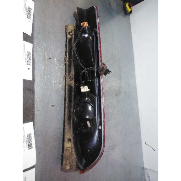 Recambio de piloto trasero izquierdo para ford focus lim. (cb4) trend referencia OEM IAM 8M5113405A  