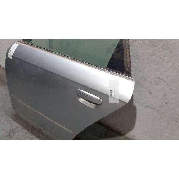 Recambio de puerta trasera izquierda para seat exeo berlina (3r2) last edition referencia OEM IAM  PUNTA DOBLADA 