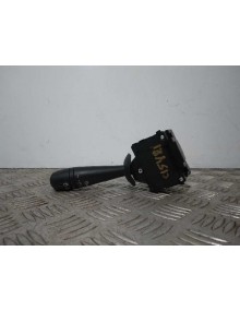 Recambio de mando limpia para dacia sandero stepway referencia OEM IAM E10646793  