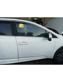 Recambio de puerta delantera derecha para toyota avensis touring sports advance referencia OEM IAM  TIENE GOLPES 