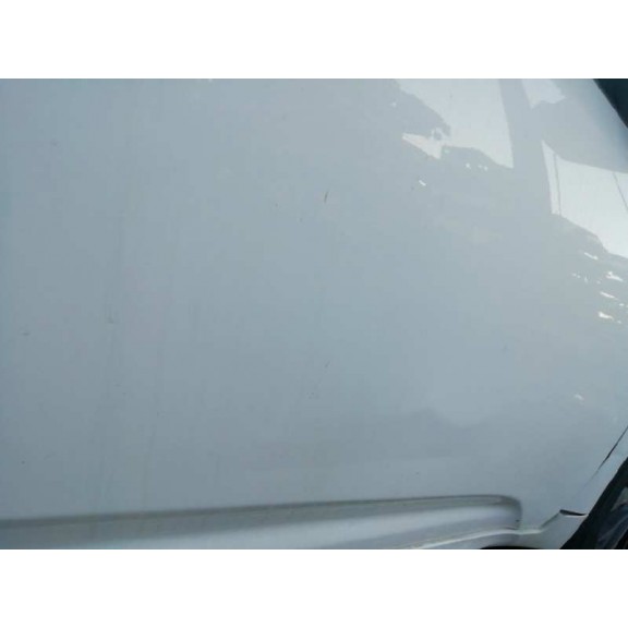 Recambio de puerta delantera derecha para toyota avensis touring sports advance referencia OEM IAM  TIENE GOLPES 