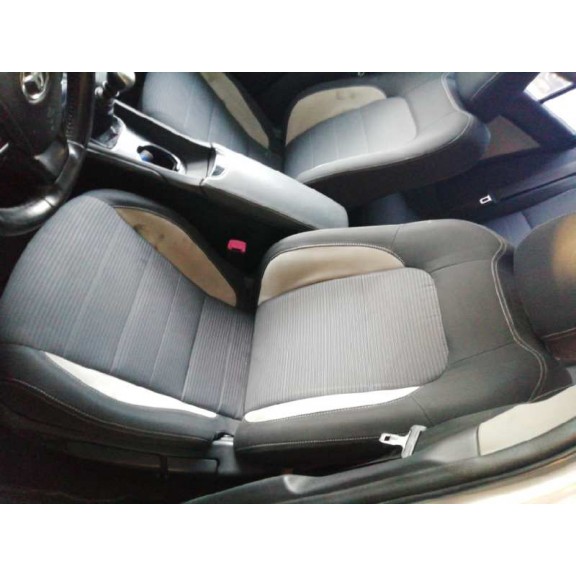 Recambio de asiento delantero izquierdo para toyota avensis touring sports advance referencia OEM IAM   