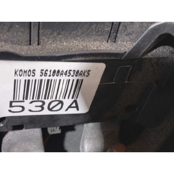 Recambio de volante para kia carens ( ) basic referencia OEM IAM 56100A4530AK DESGASTADO Y MARCADO 