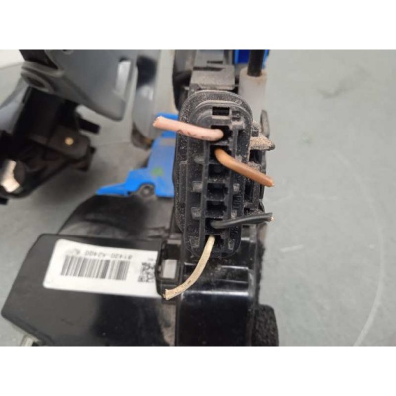 Recambio de cerradura puerta trasera derecha para kia cee´d business referencia OEM IAM 81420A2400  4 CABLES