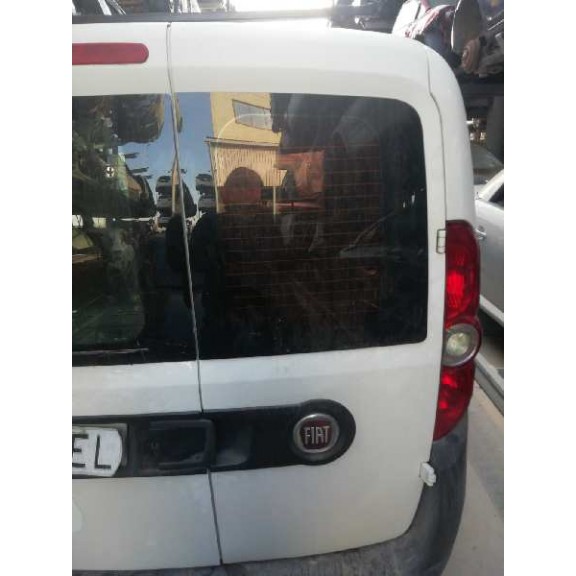 Recambio de puerta trasera derecha para fiat doblo cargo 1.3 16v jtd cat referencia OEM IAM   