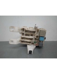 Recambio de caja reles / fusibles para toyota prius (nhw20) basis referencia OEM IAM 4H1716149  