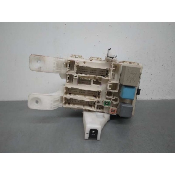 Recambio de caja reles / fusibles para toyota prius (nhw20) basis referencia OEM IAM 4H1716149  