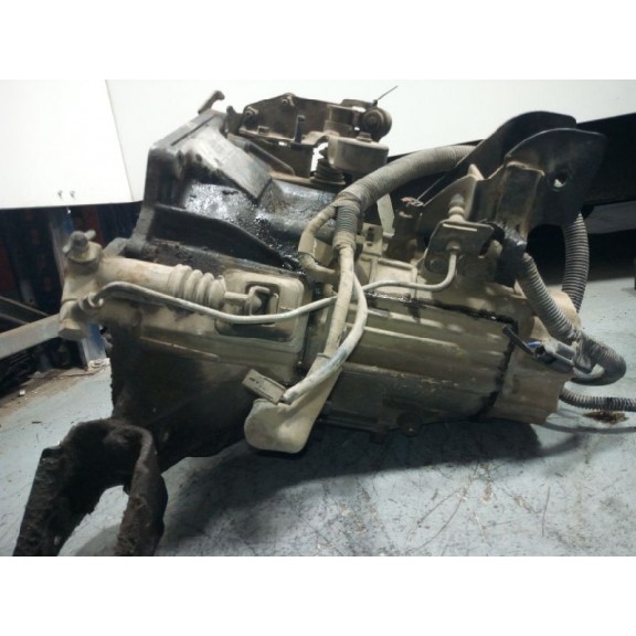 Recambio de caja cambios para hyundai accent (lc) 1.3 cat referencia OEM IAM HY2073-394807  