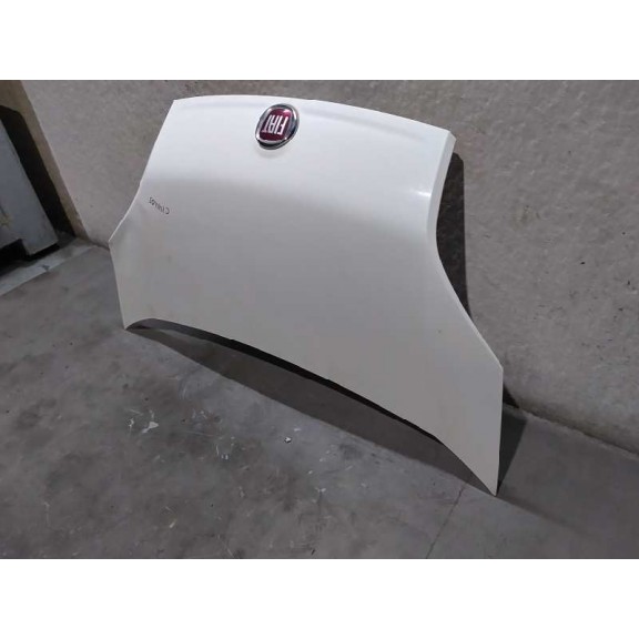 Recambio de capot para fiat qubo (300) dynamic referencia OEM IAM  TOCADO GOLPEADO