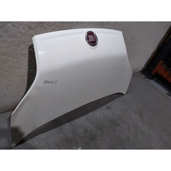 Recambio de capot para fiat qubo (300) dynamic referencia OEM IAM  TOCADO GOLPEADO