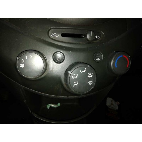 Recambio de mando calefaccion / aire acondicionado para chevrolet spark 1.0 cat referencia OEM IAM   