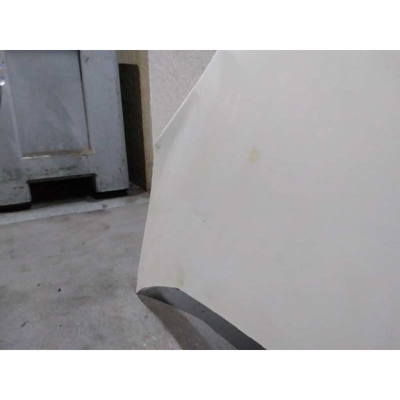 Recambio de capot para fiat qubo (300) dynamic referencia OEM IAM  TOCADO GOLPEADO