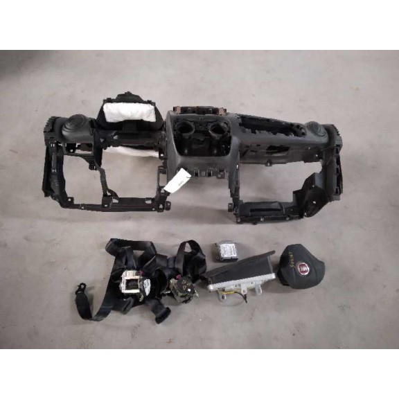 Recambio de kit airbag para fiat qubo (300) dynamic referencia OEM IAM 1353636080 PRETENSORES OK 