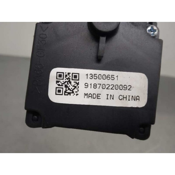 Recambio de mando limpia para opel insignia berlina cosmo referencia OEM IAM 13500651  