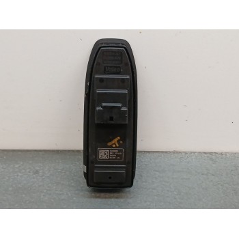 Recambio de mando elevalunas delantero izquierdo para renault megane e-tech suv ev40 referencia OEM IAM 254100000r  