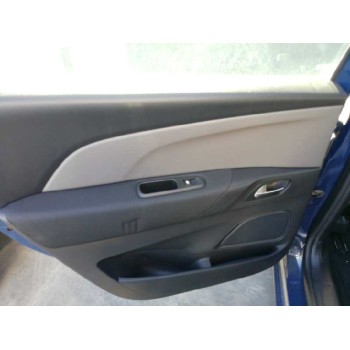 GUARNECIDO PUERTA TRASERA IZQUIERDA FALTA MANDO ELEVALUNAS 