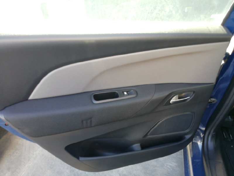 Recambio de guarnecido puerta trasera izquierda para citroën c4 picasso feel referencia OEM IAM  FALTA MANDO ELEVALUNAS 