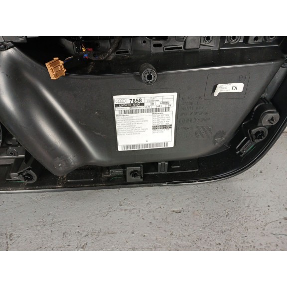 Recambio de guarnecido puerta delantera izquierda para audi a1 sportback (gba) referencia OEM IAM   