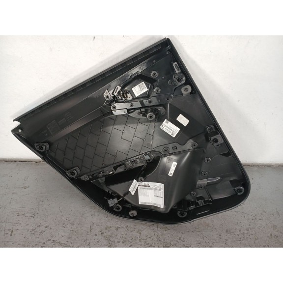 Recambio de guarnecido puerta trasera derecha para audi a1 sportback (gba) referencia OEM IAM   