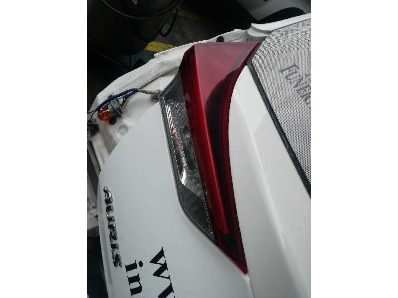 Recambio de piloto trasero izquierdo interior para toyota auris hybrid active referencia OEM IAM   