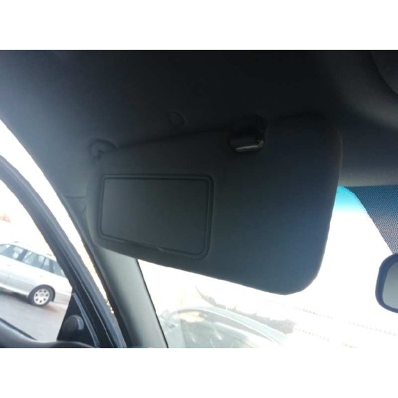 Recambio de parasol izquierdo para kia sorento 2.5 crdi active referencia OEM IAM   