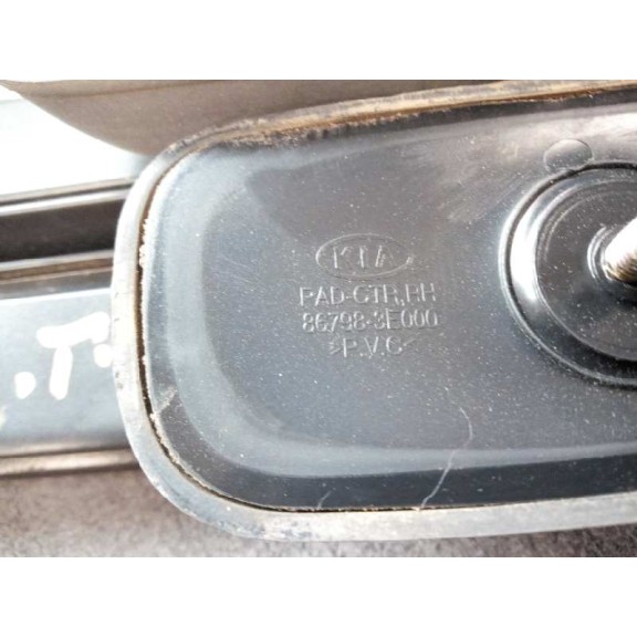 Recambio de portaequipajes para kia sorento 2.5 crdi active referencia OEM IAM 867983E000 867883E000 