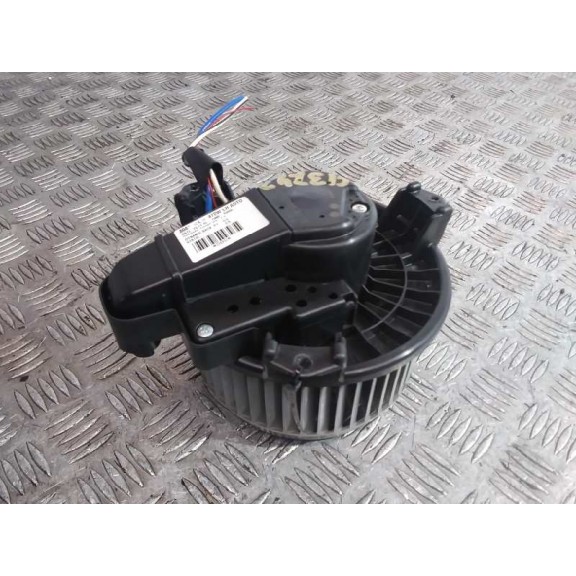 Recambio de motor calefaccion para toyota auris hybrid active referencia OEM IAM AV2727008084  