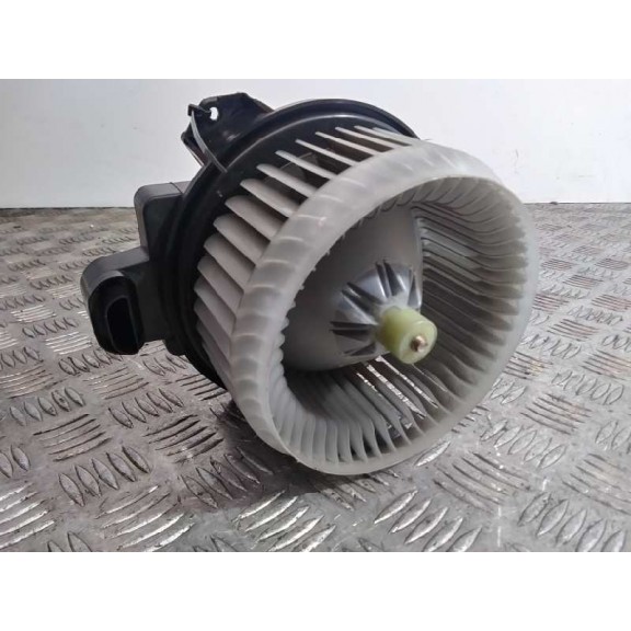 Recambio de motor calefaccion para toyota auris hybrid active referencia OEM IAM AV2727008084  