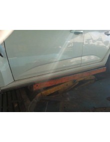 Recambio de faldon lateral para renault megane iv berlina 5p r.s. trophy referencia OEM IAM  FALDONES LATERALES 