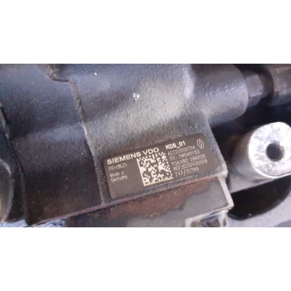 Recambio de bomba inyeccion para renault megane ii classic berlina 1.5 dci diesel referencia OEM IAM 8200430599  