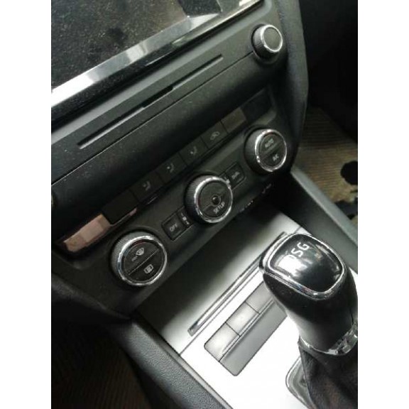 Recambio de mando climatizador para skoda octavia combi (5e5) style referencia OEM IAM 5E0907044K  