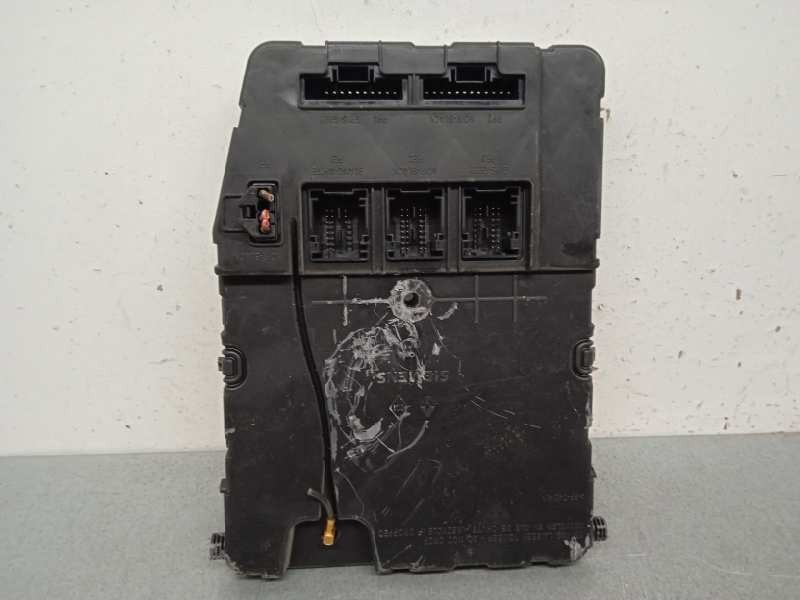 Recambio de centralita bsi para renault scenic ii authentique referencia OEM IAM 8200309693 UCH 