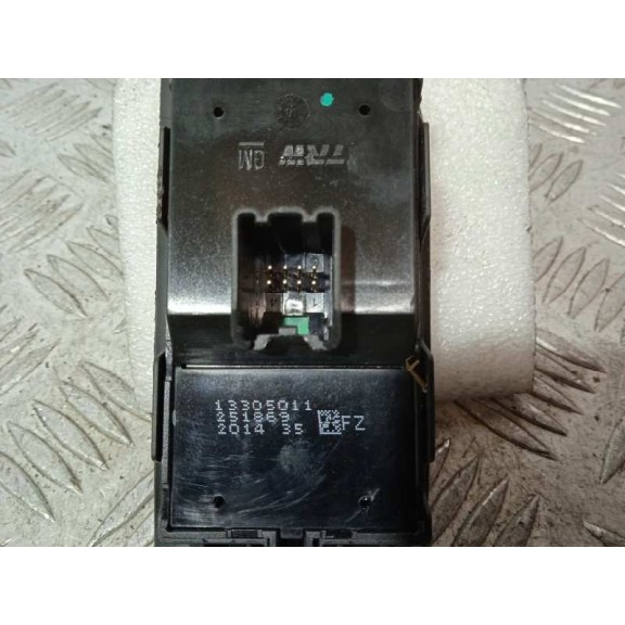 Recambio de mando elevalunas delantero izquierdo para opel zafira tourer excellence referencia OEM IAM 13305011  4 TECLAS