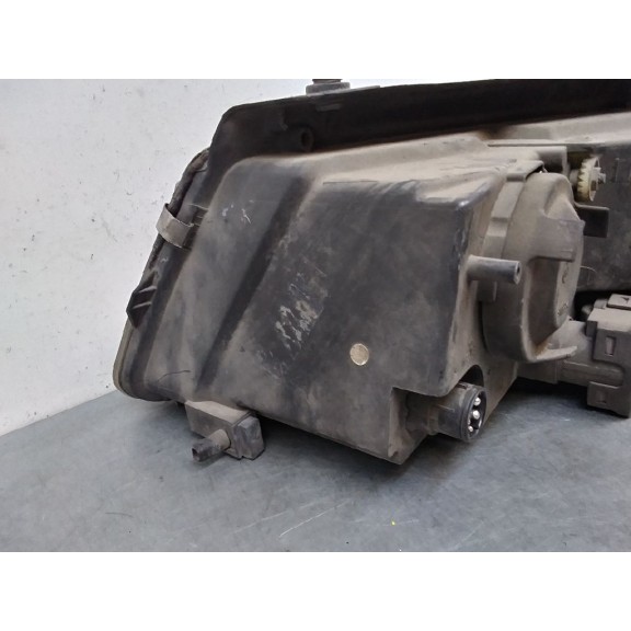 Recambio de faro derecho para volkswagen passat berlina (3b2) 1.8 referencia OEM IAM  SIN ANTINIEBLA 