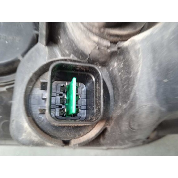 Recambio de faro izquierdo para kia carens (un) 2.0 crdi referencia OEM IAM 921011D020  921011D020