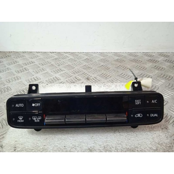 Recambio de mando climatizador para toyota auris hybrid active referencia OEM IAM 5590002C50  