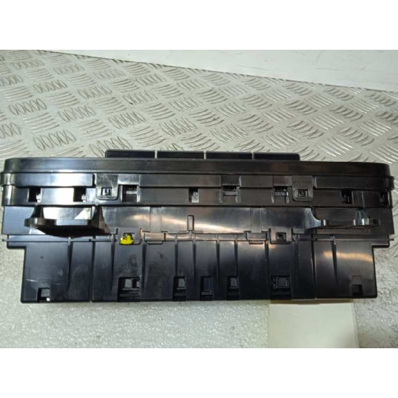 Recambio de mando climatizador para toyota auris hybrid active referencia OEM IAM 5590002C50  