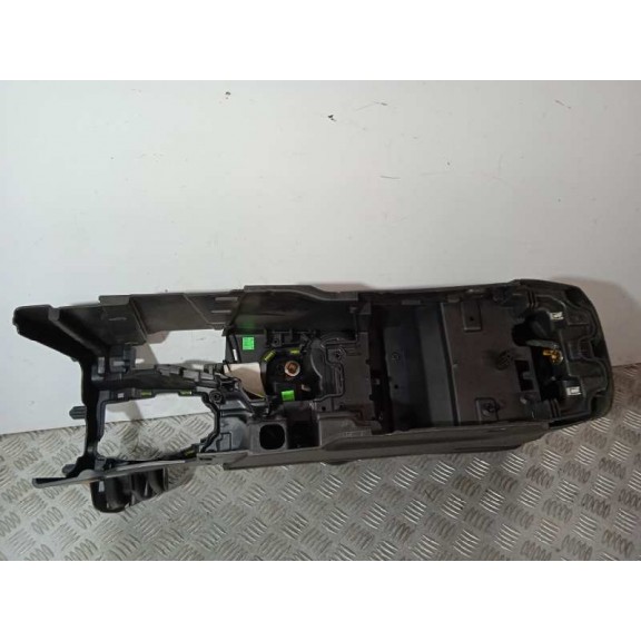 Recambio de apoyabrazos central para ford focus lim. (cb8) 1.6 tdci cat referencia OEM IAM BM51A045A06  