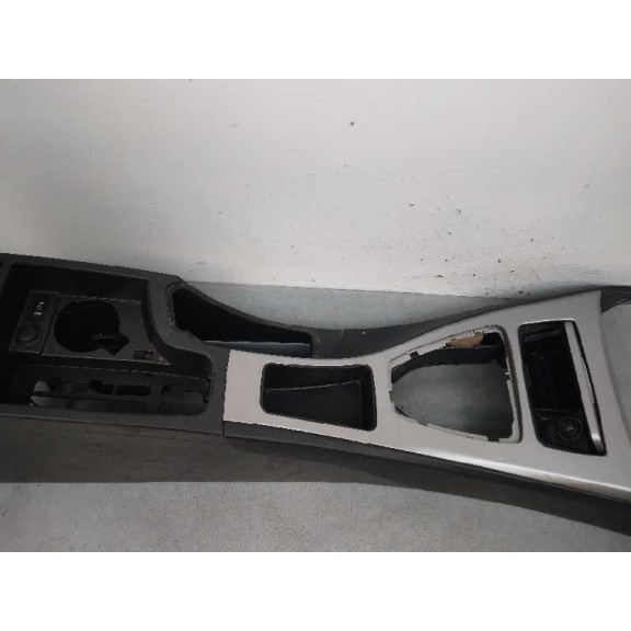 Recambio de apoyabrazos central para bmw serie 3 berlina (e90) 320d referencia OEM IAM 64637831  