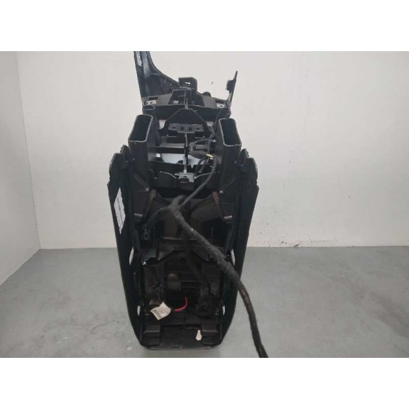 Recambio de apoyabrazos central para peugeot 5008 gt referencia OEM IAM 9810043677  