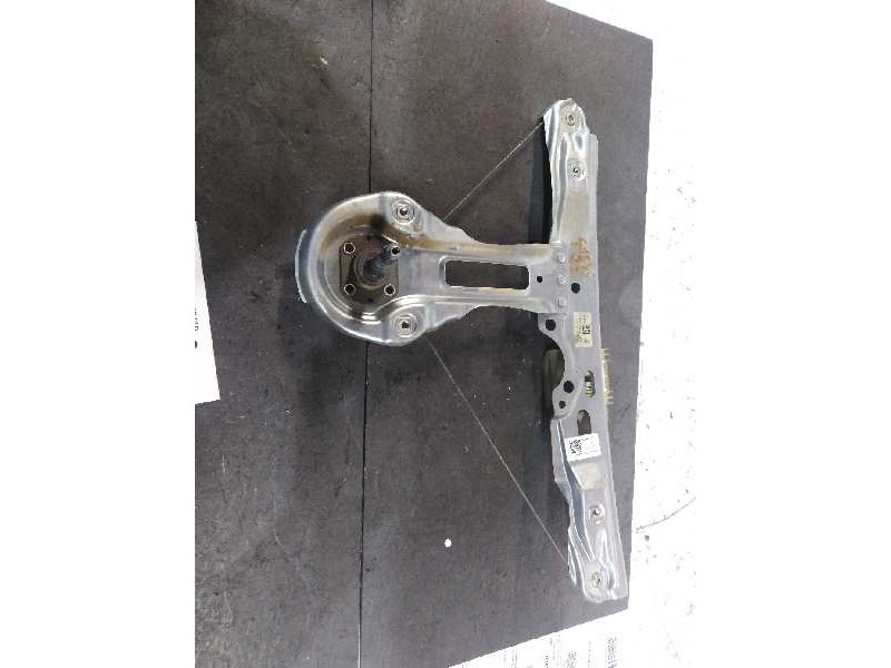 Recambio de elevalunas trasero izquierdo para ford focus lim. (cb8) trend referencia OEM IAM BM51A27001AA MANUAL BM51A27001AA