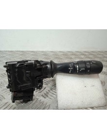 Recambio de mando limpia para toyota auris hybrid active referencia OEM IAM 0267017F858  