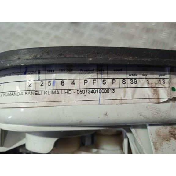 Recambio de mando calefaccion / aire acondicionado para peugeot bipper básico referencia OEM IAM 05073401000013  