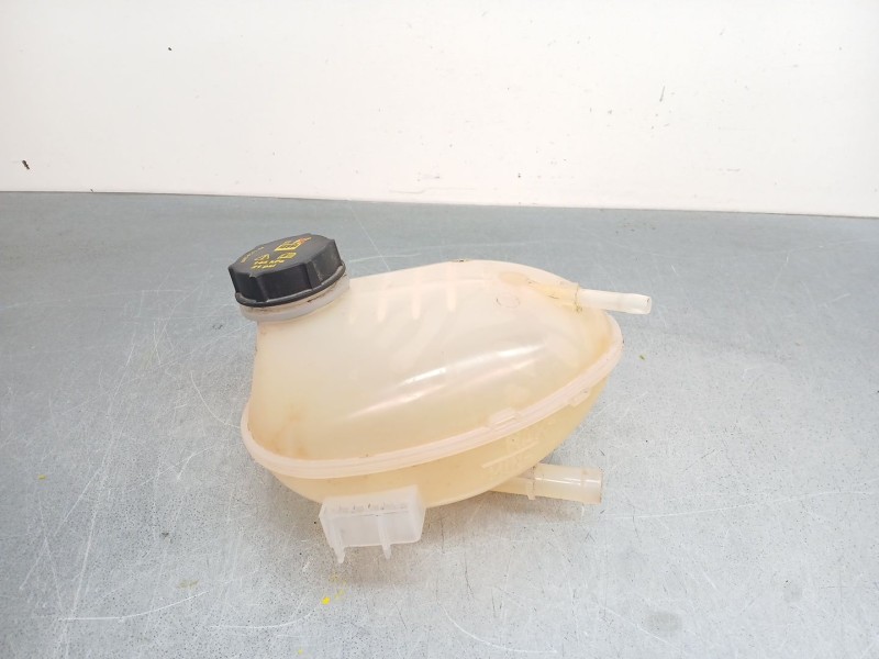 Recambio de deposito expansion para ford puma (j2k, cf7) 1.0 ecoboost referencia OEM IAM 2066919 gn118a080aa 